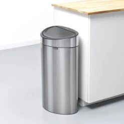 Brabantia Touch Bin Prullenbak - 40 L - Matt Steel Fingerprint Proof -Huishoudelijke Artikelen Winkel 1200x1200 609
