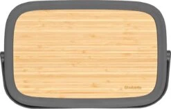 Brabantia Nic Broodtrommel - Met Bamboe Deksel - Dark Grey 24 Brabantia Nic Broodtrommel - Met Bamboe Deksel - Dark Grey -Huishoudelijke Artikelen Winkel 1200x766