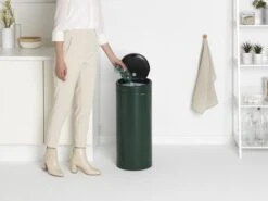 Brabantia Touch Bin Prullenbak - 30 L - Pine Green -Huishoudelijke Artikelen Winkel 1200x899 7