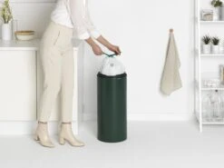 Brabantia Touch Bin Prullenbak - 30 L - Pine Green -Huishoudelijke Artikelen Winkel 1200x899 8
