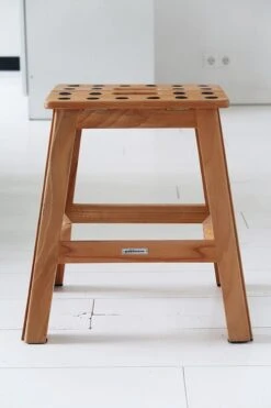 PUHLMANN - Inklapbare Kruk, JAMES, Hout, 41 Cm Hoog, Max 150 Kilo -Huishoudelijke Artikelen Winkel 800x1200 4